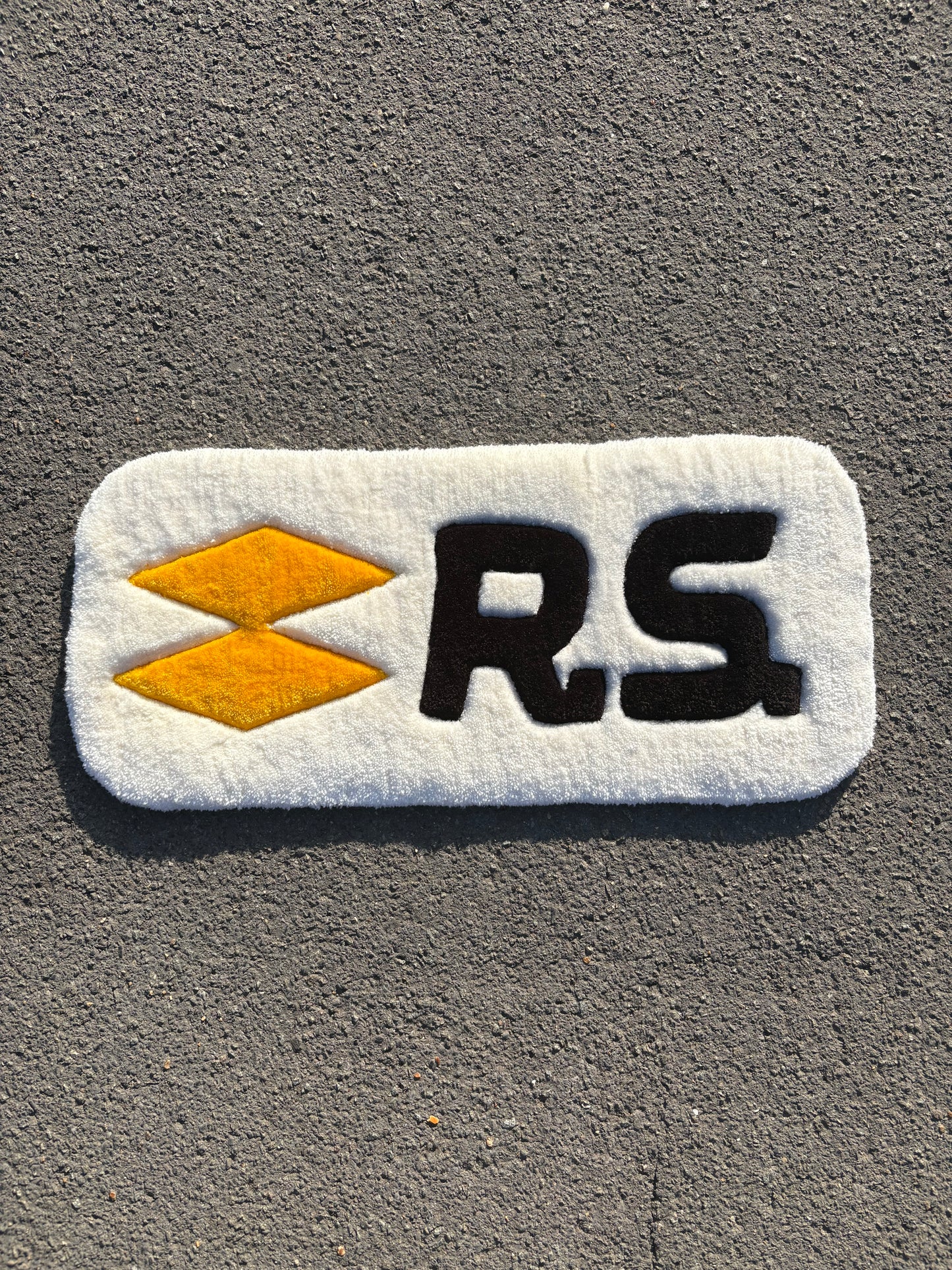Tapis Renault R.S (100% fait main) 70x33cm Tufting/Rug