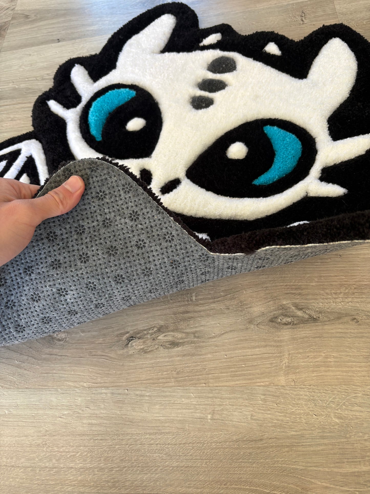 Tapis Fury/Krokmou (100% fait main) 70x65cm Tufting/Rug