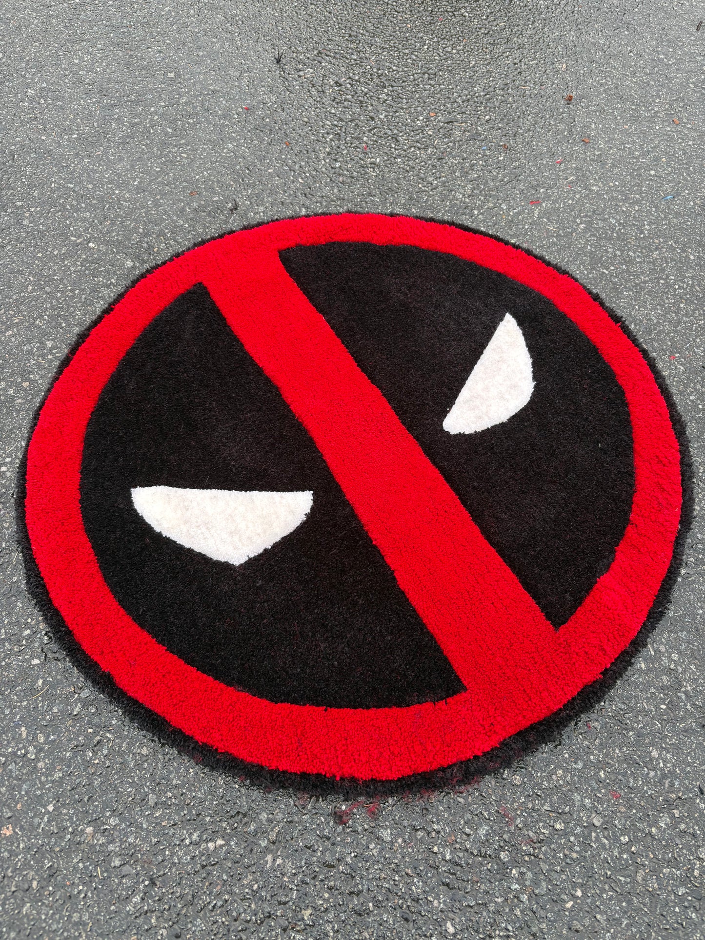 Tapis Deadpool (100% fait main) 70x70cm Tufting/Rug