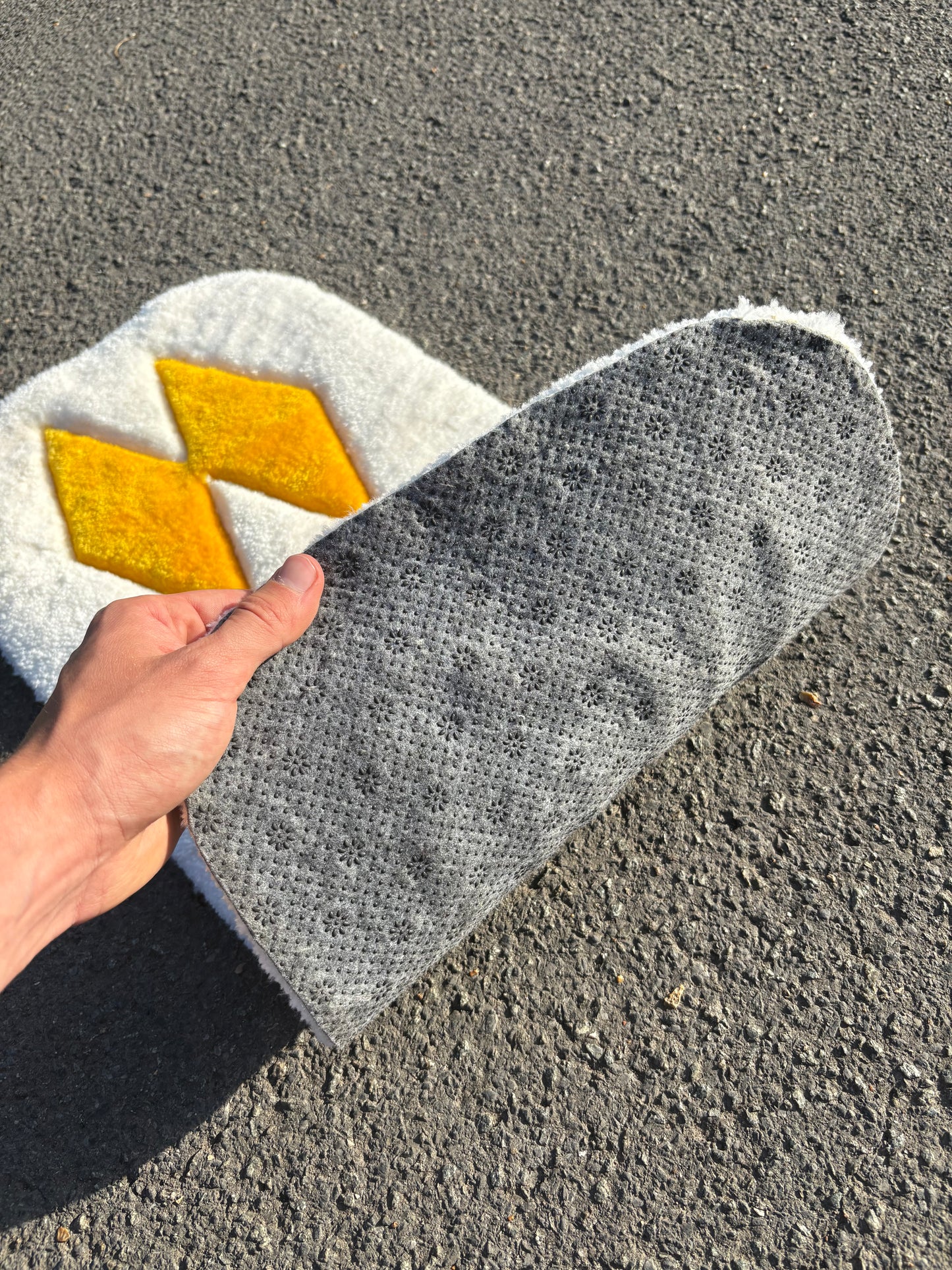 Tapis Renault R.S (100% fait main) 70x33cm Tufting/Rug