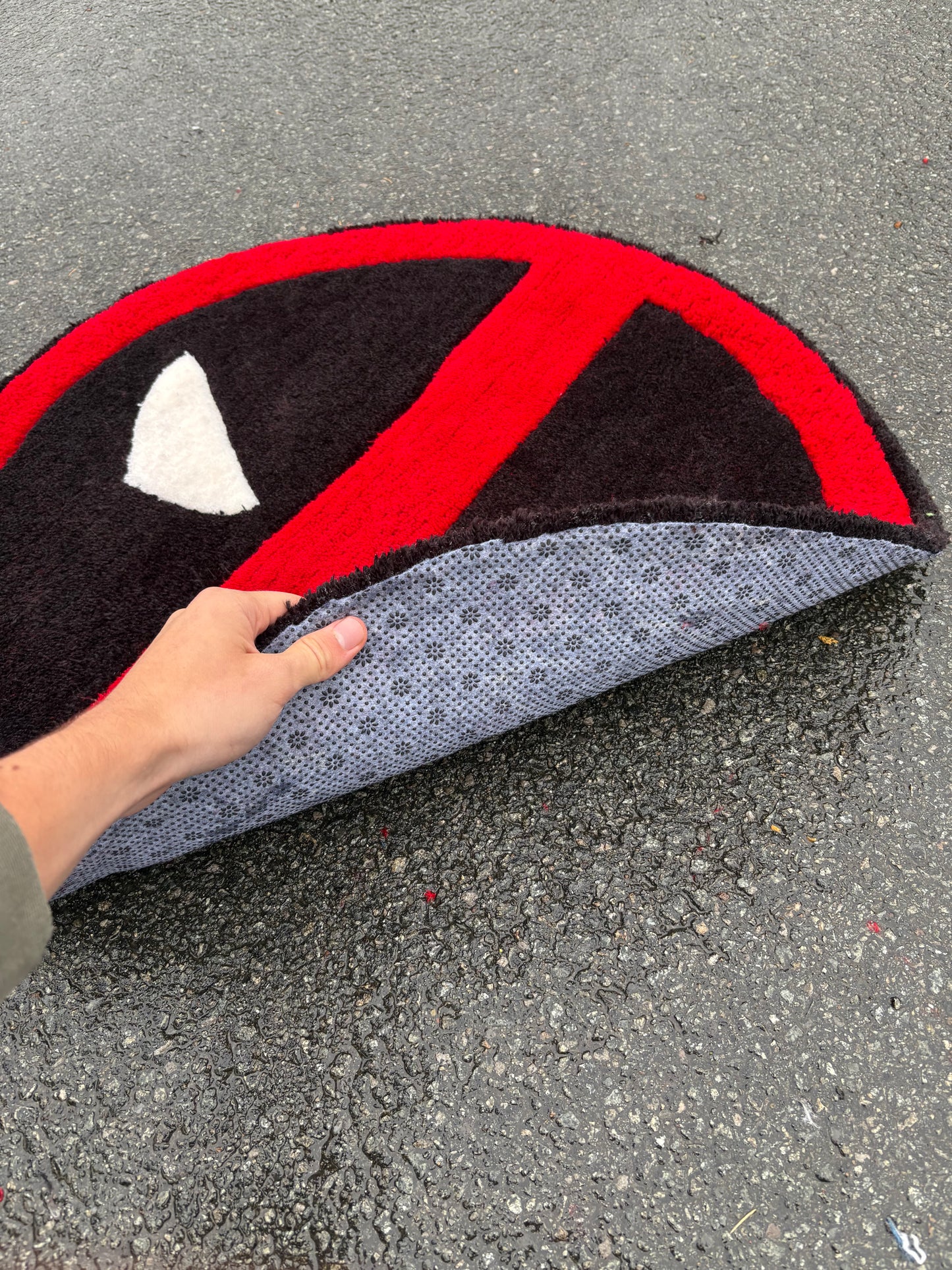 Tapis Deadpool (100% fait main) 70x70cm Tufting/Rug