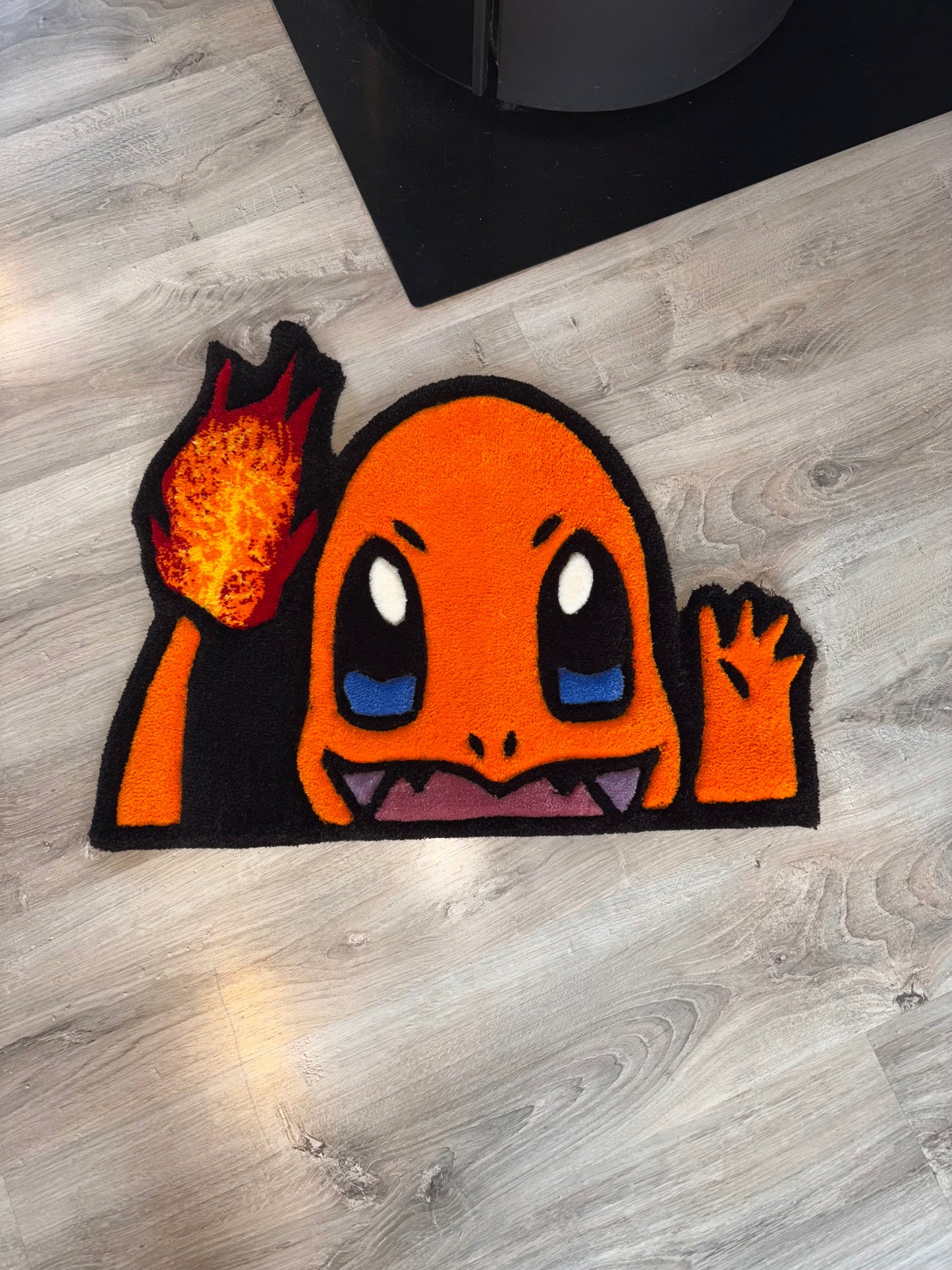 Tapis Salamèche (100% fait main) 70x55cm Tufting/Rug