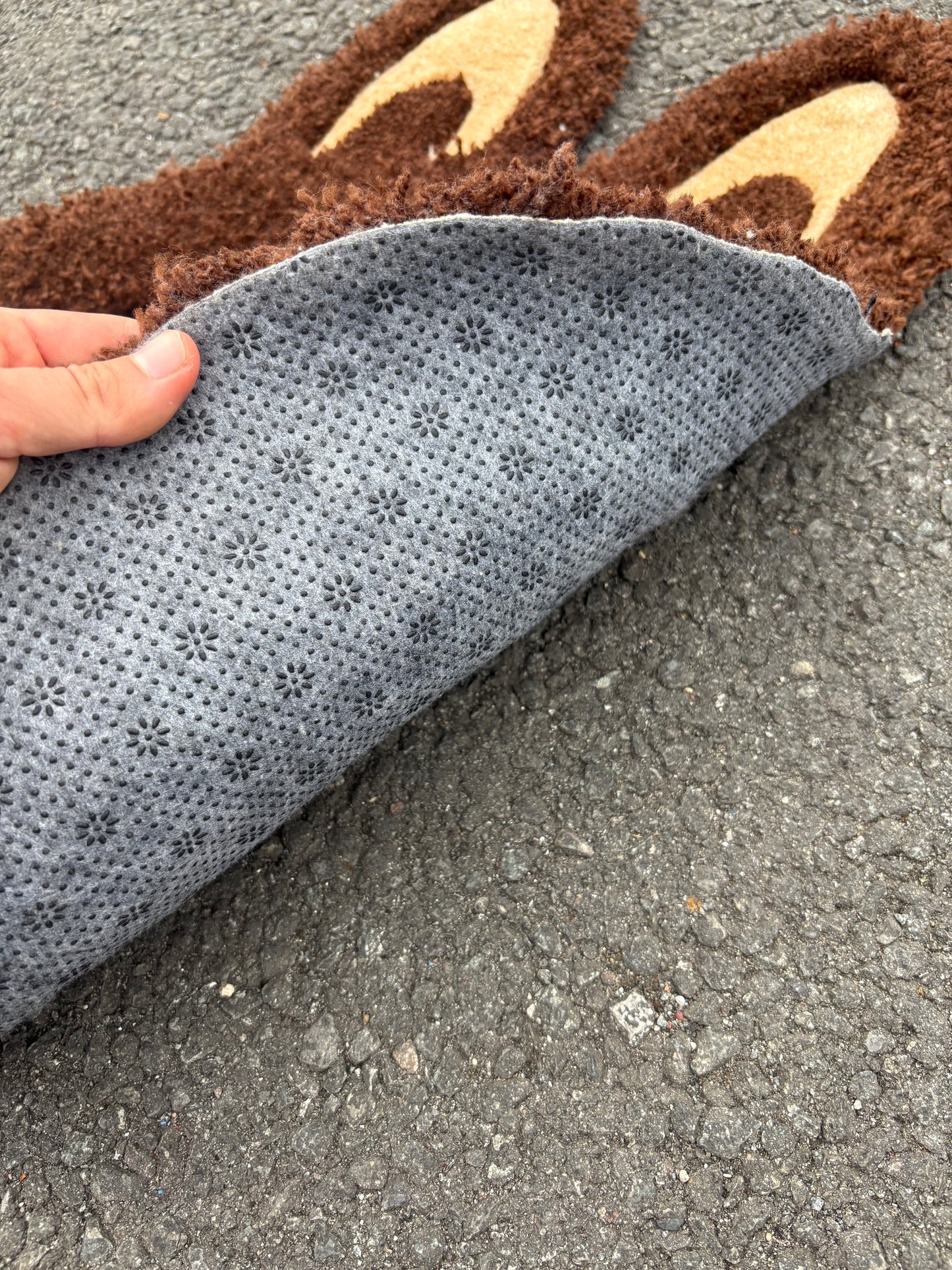 Tapis Labubu (100% fait main) 65x50cm Tufting/Rug