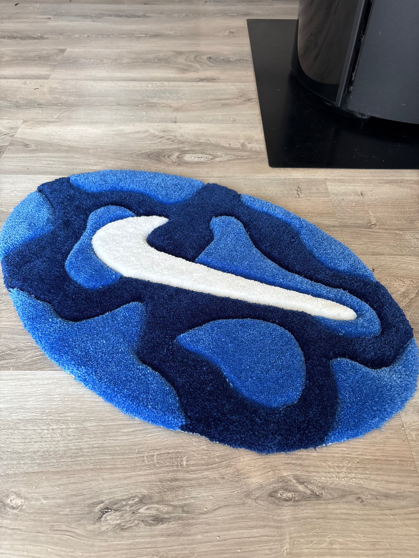 Tapis Nike/Camouflage Bleu (100% fait main) Tufting/Rug