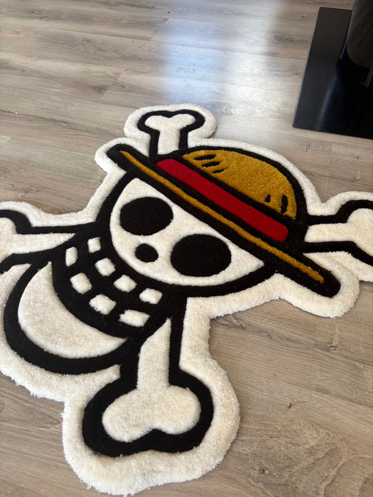 Tapis One Piece/Tête de mort (100% fait main) 70x70cm Tufting/Rug