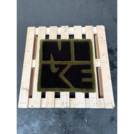 Tapis Nike (100% fait main) 70x70cm Tufting/Rug