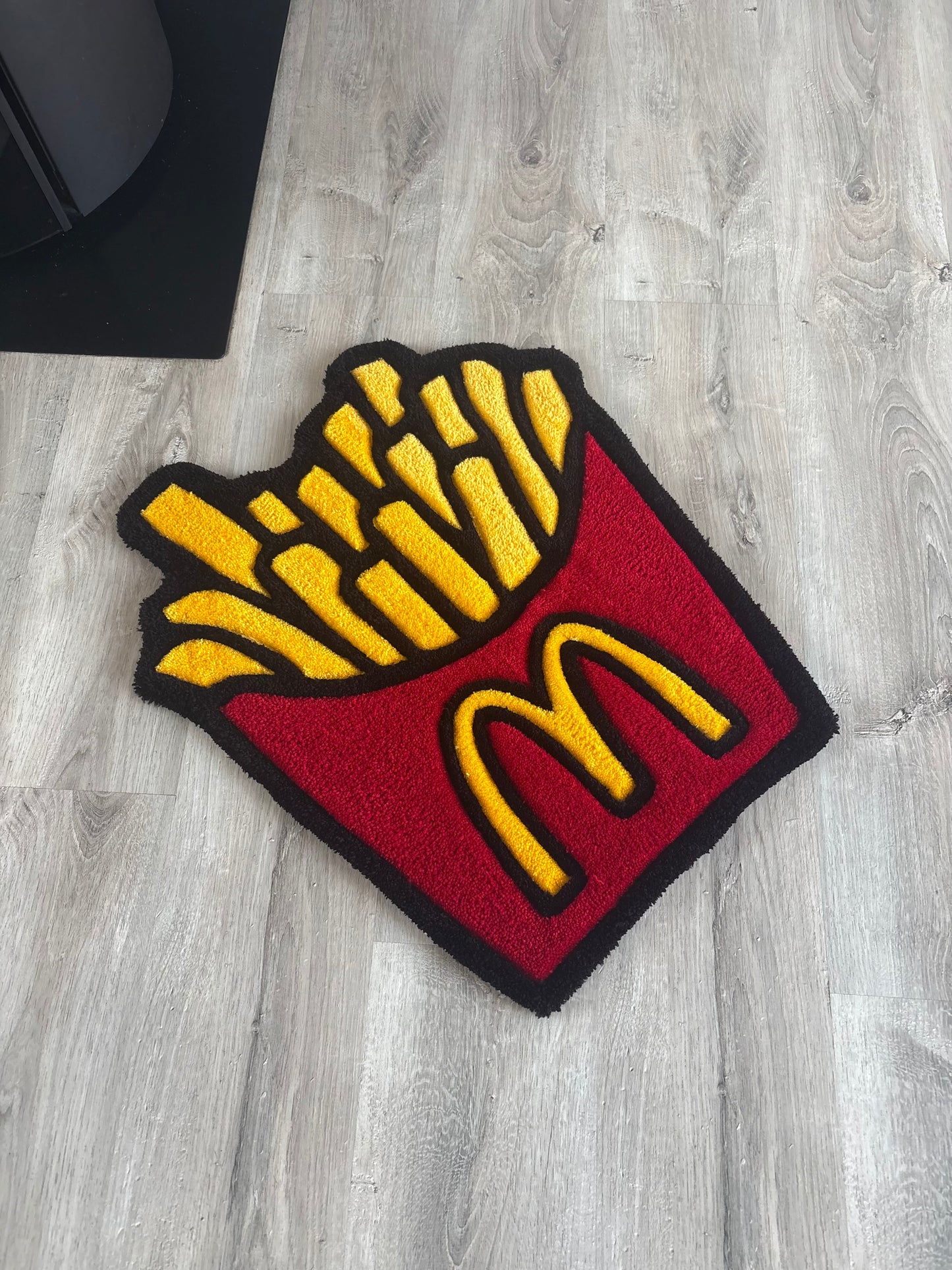 Tapis Tufting McDonald’s 70x60cm - 100% fait main