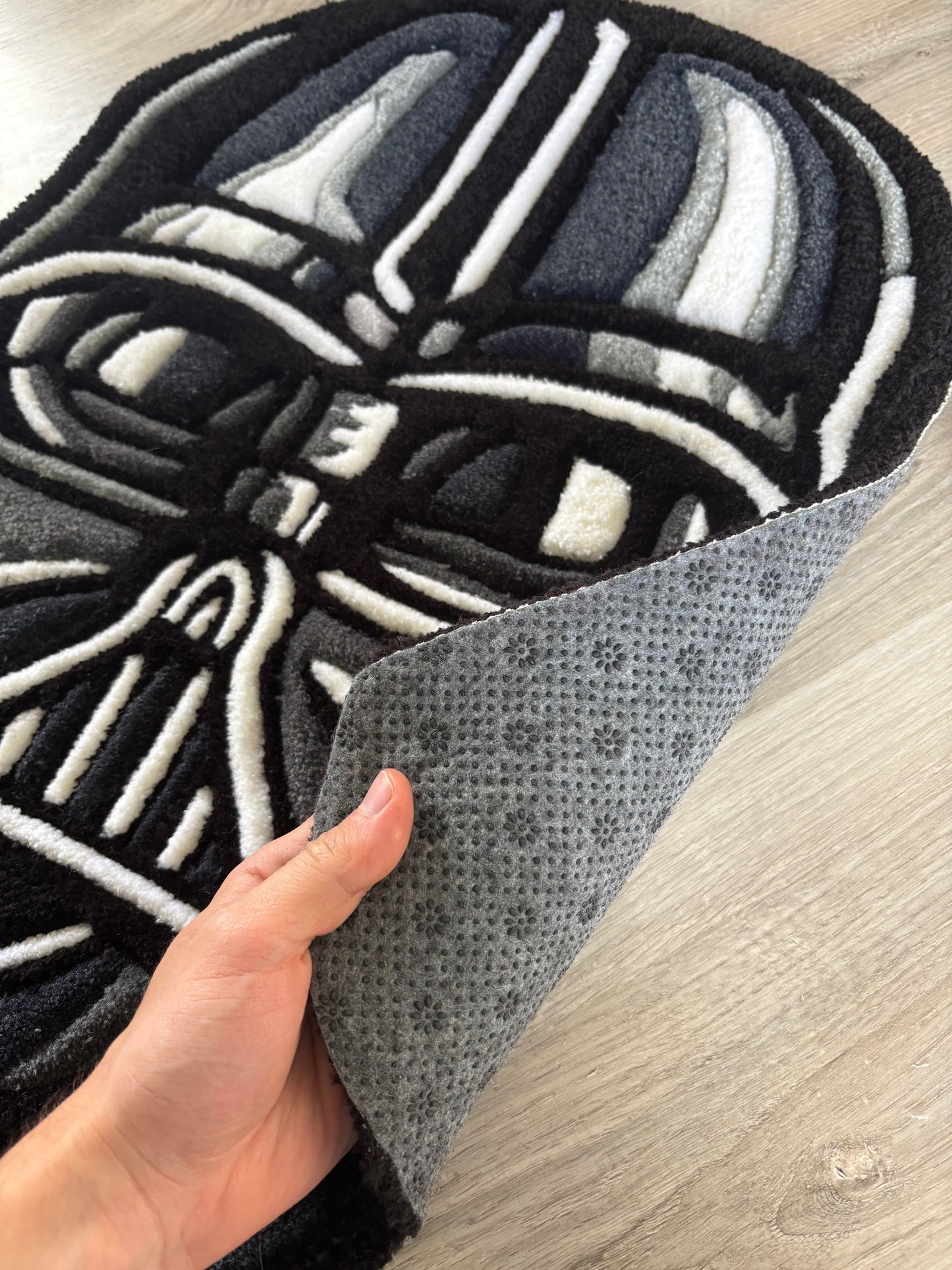 Tapis Dark Vador 70x65cm ( 100% fait main) Tufting/Rug