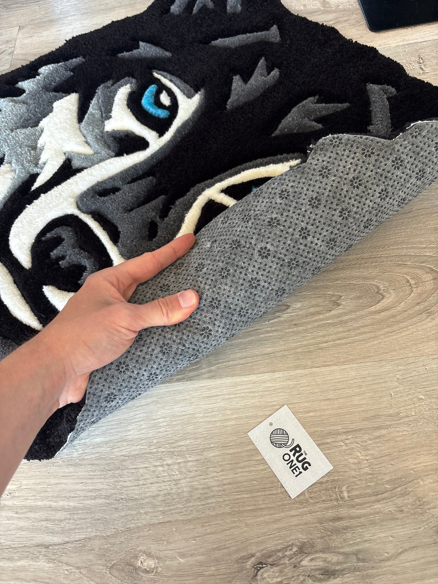 Tapis Loup (100% fait main) 70x65cm Tufting/Rug