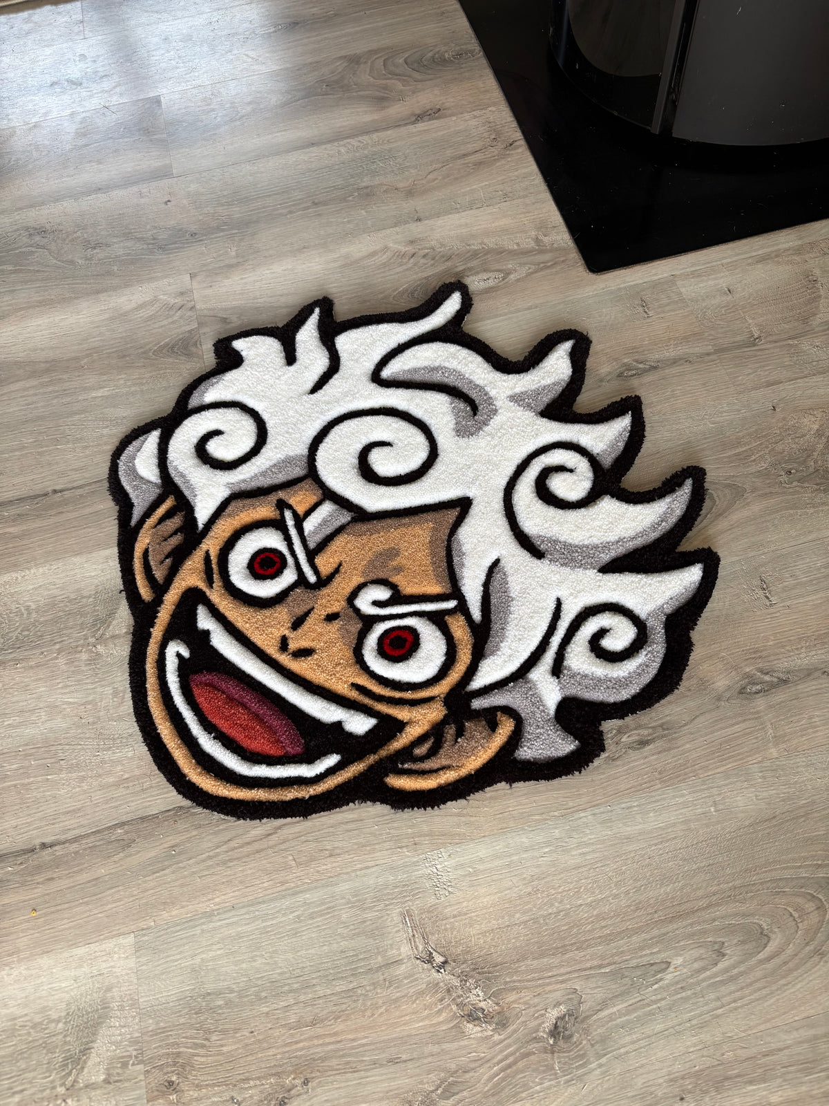 Tapis luffy 65x65cm - 100% fait main
