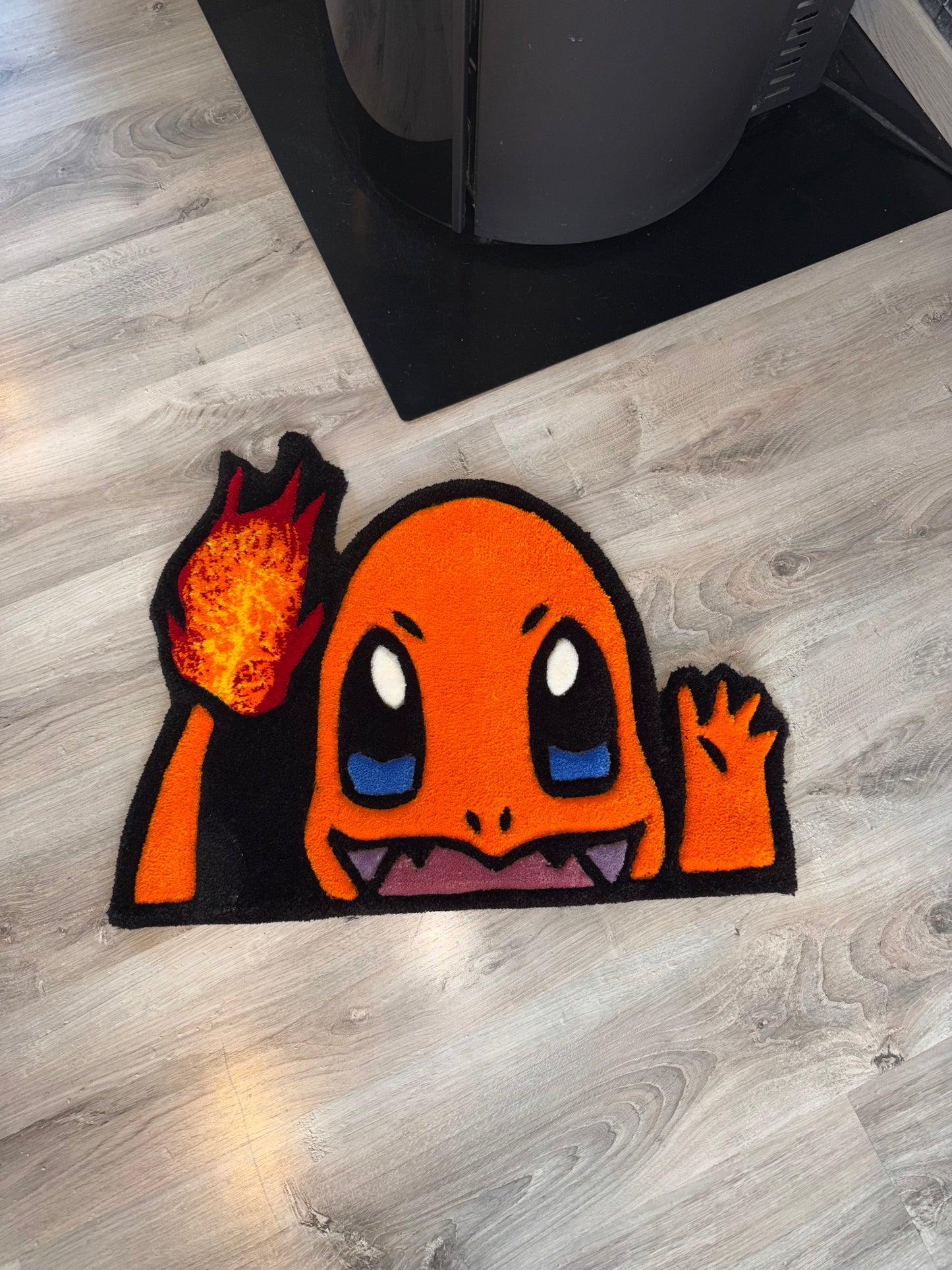 Tapis Salamèche (100% fait main) 70x55cm Tufting/Rug