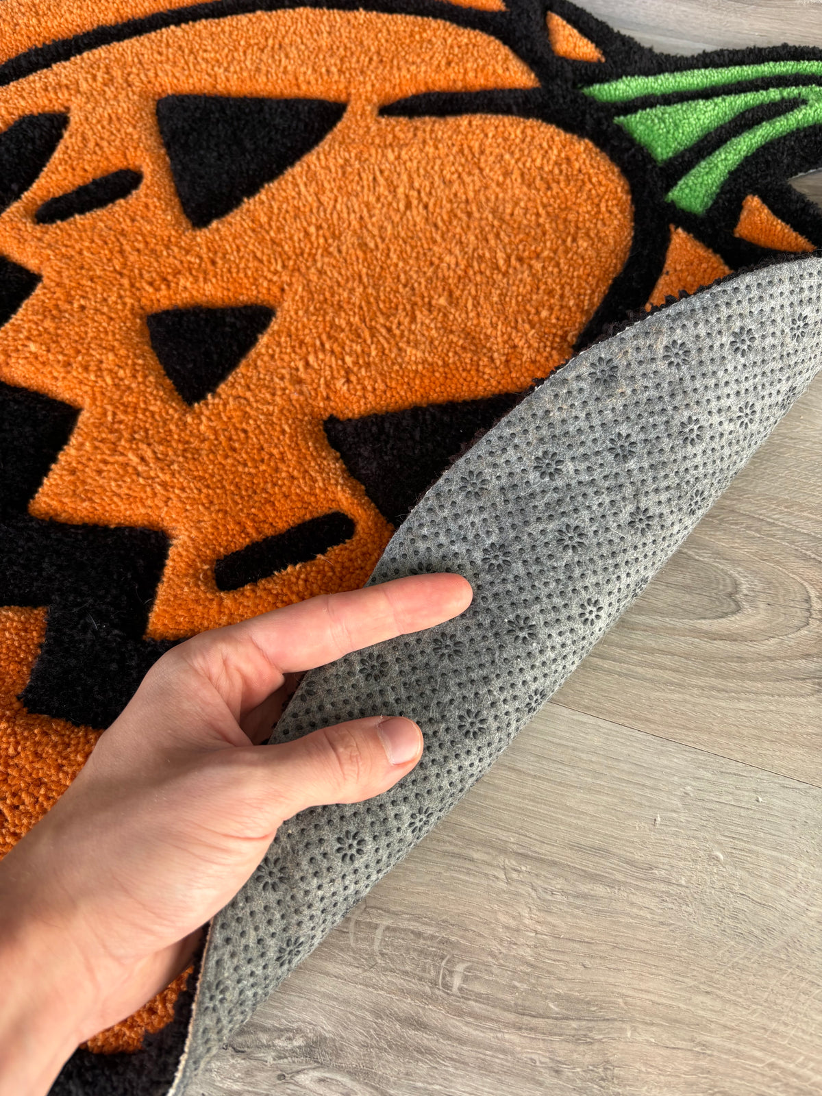 Tapis citrouille 65x55cm - 100% fait main