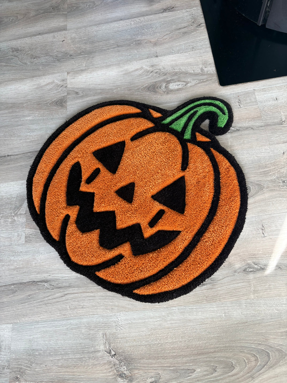 Tapis citrouille 65x55cm - 100% fait main