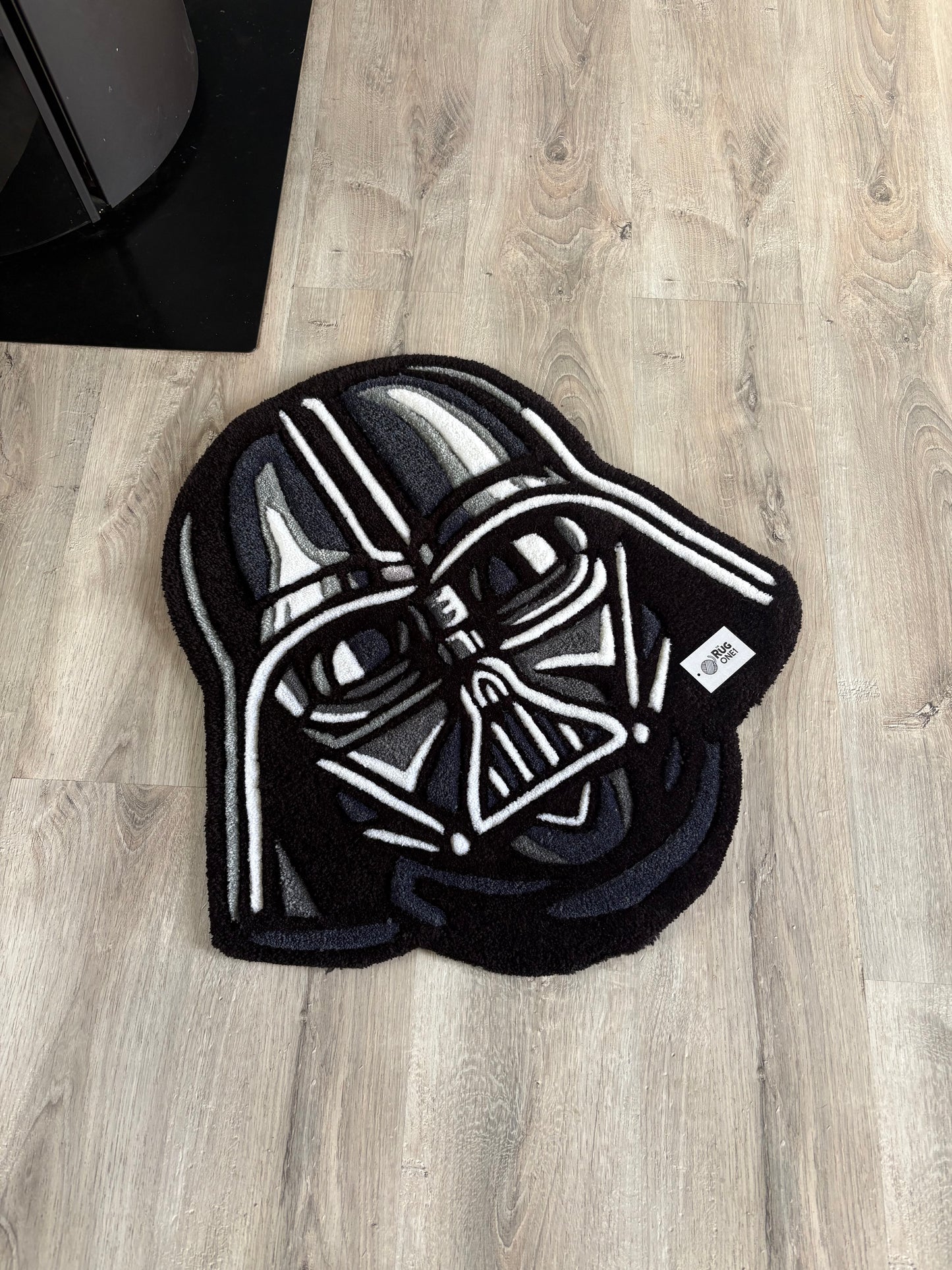 Tapis Dark Vador 70x65cm ( 100% fait main) Tufting/Rug