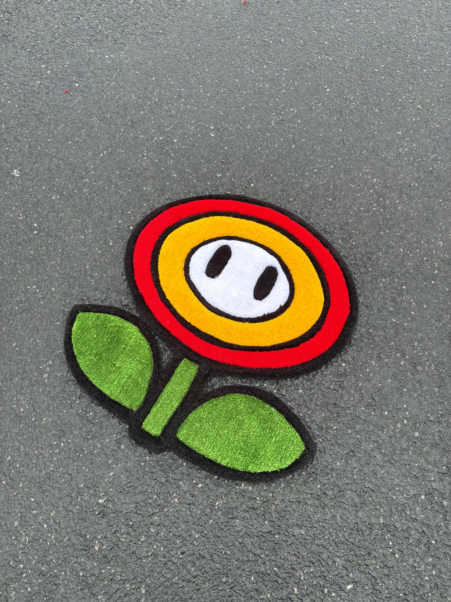 Tapis Fleur Mario/ Fleur de feu (100% fait main) 65x70cm Tufting/Rug