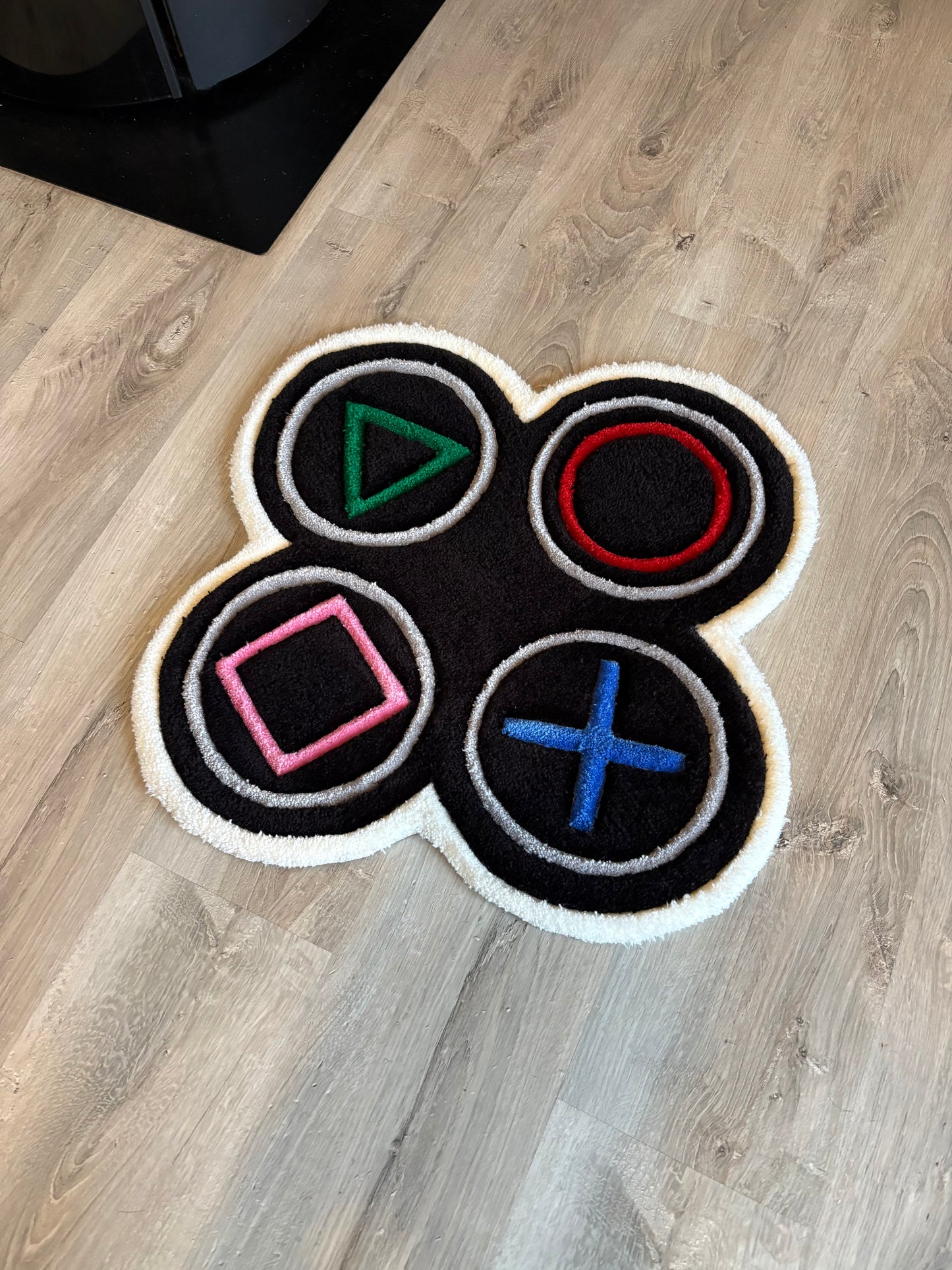 Tapis PlayStation (100% fait main) 65x65cm Tufting/Rug