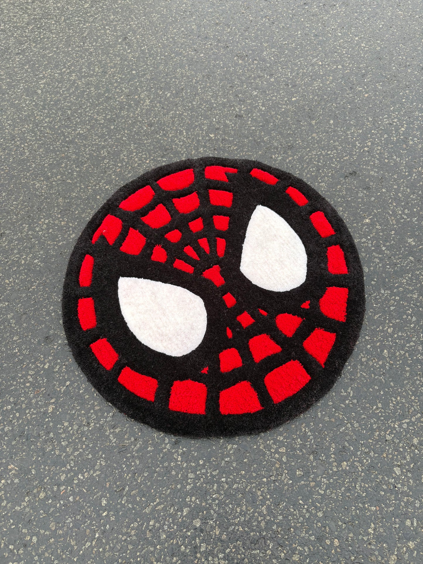 Tapis Spiderman (100% fait main) 65x65cm Tufting/Ruf
