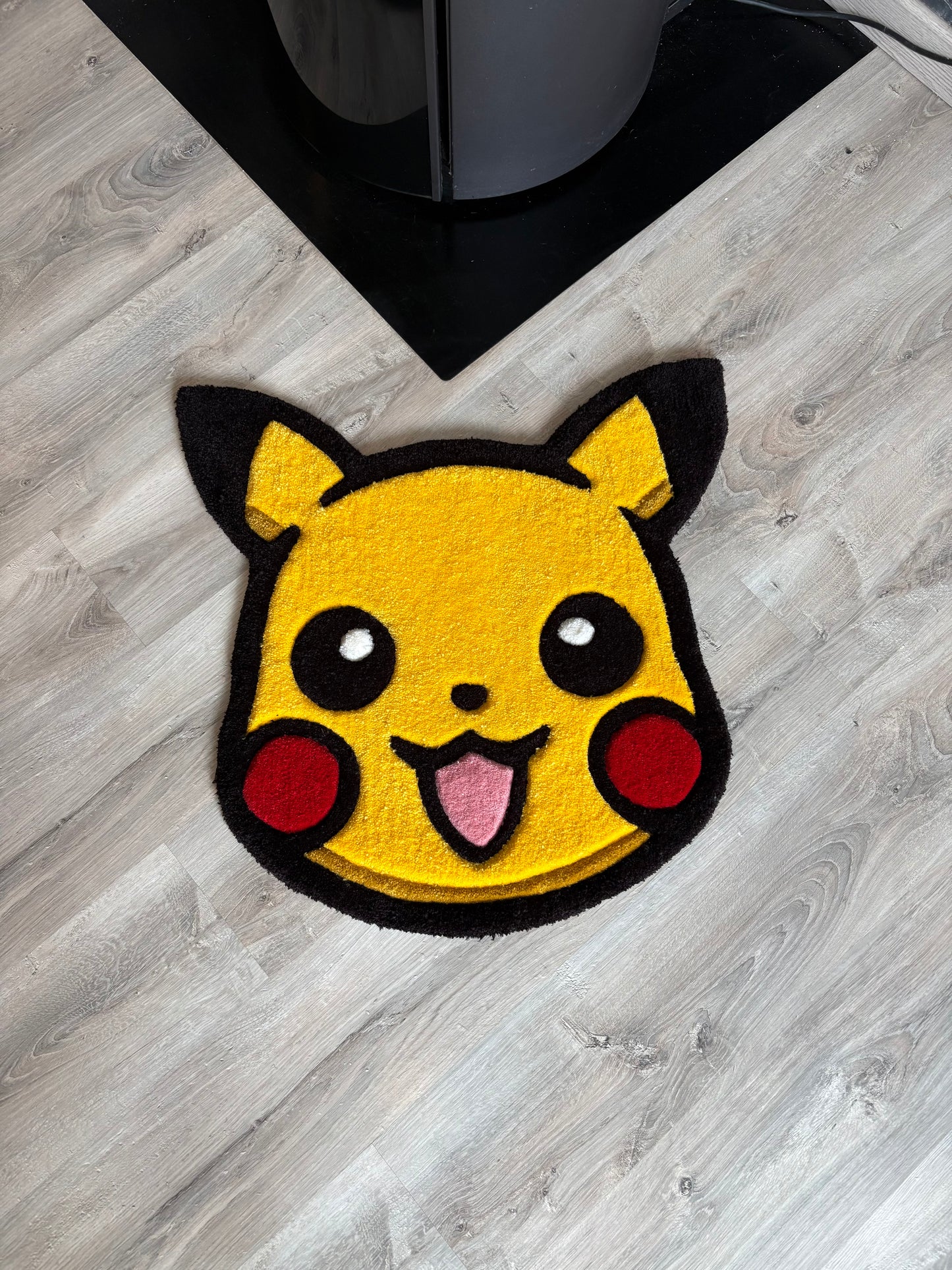 Tapis Pikachu (100% fait main) 70x70cm Tufting/Rug