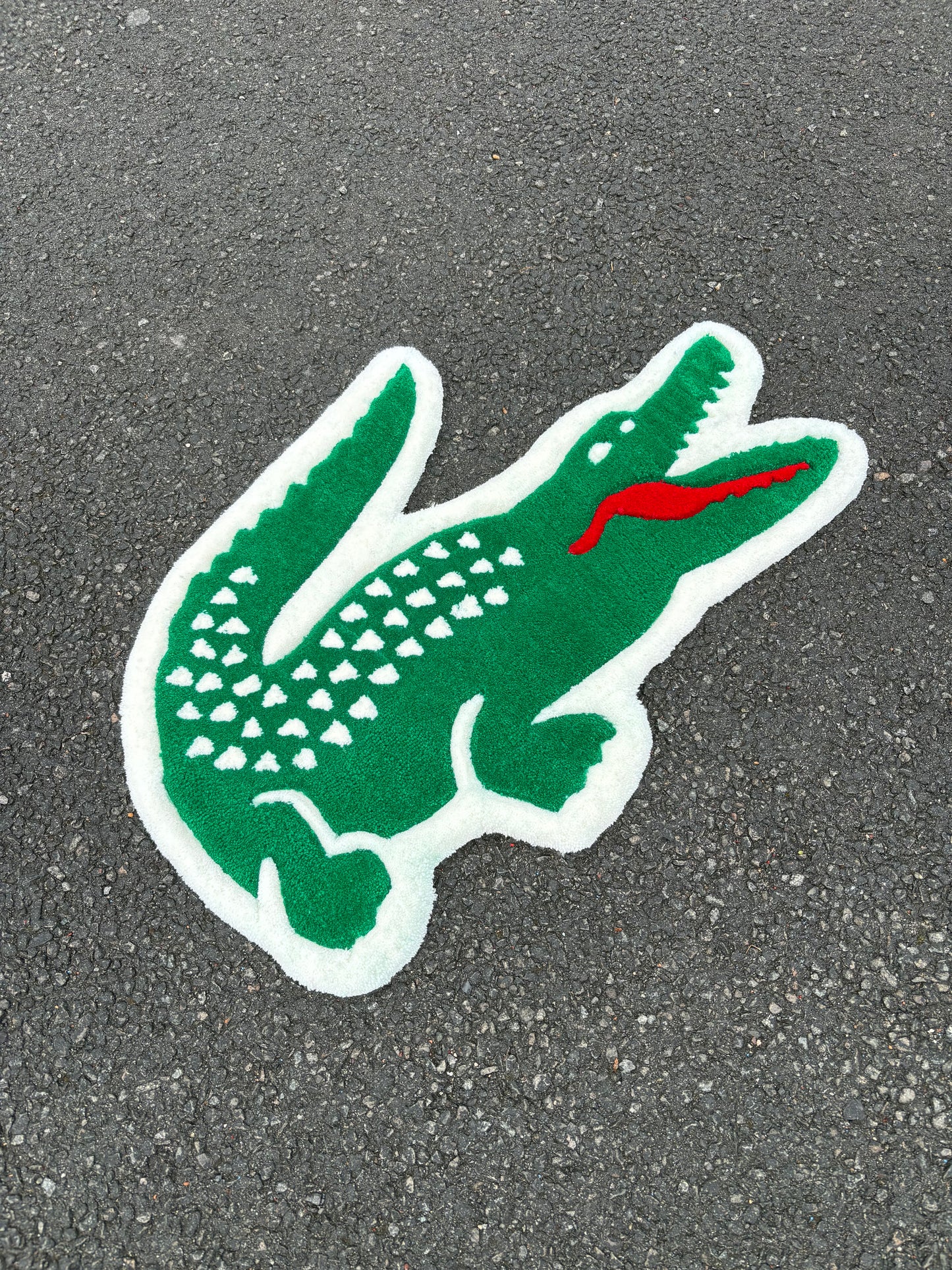 Tapis crocodile (100% fait main) 80x60cm Tufting/Rug