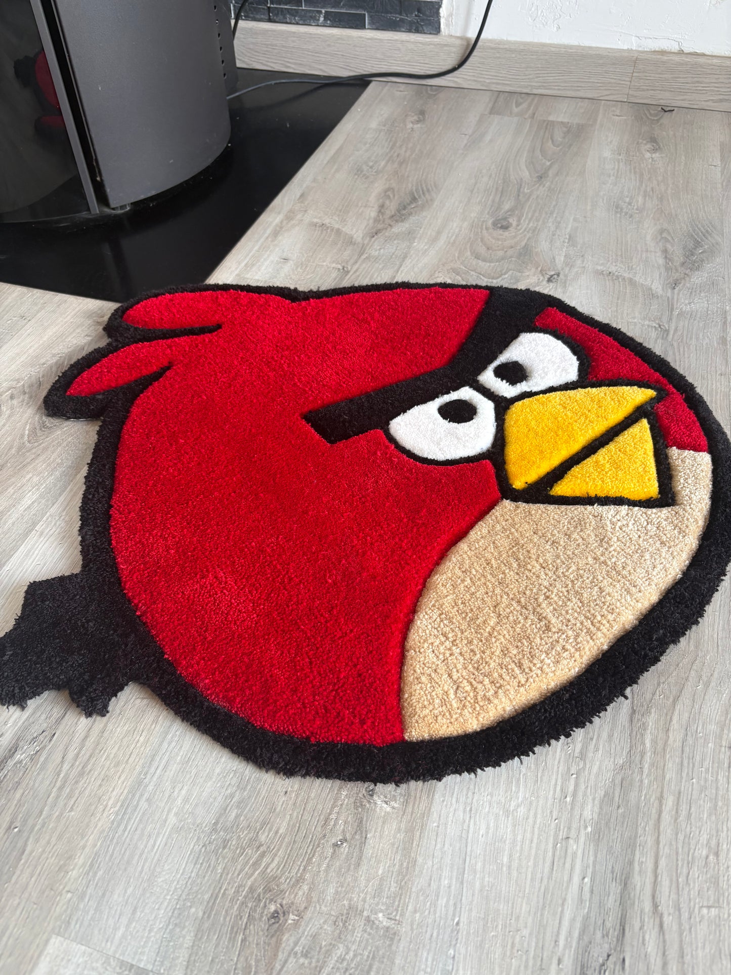 Tapis Angry Bird/Red (100% fait main) 70x70cm Tutfing/Rug