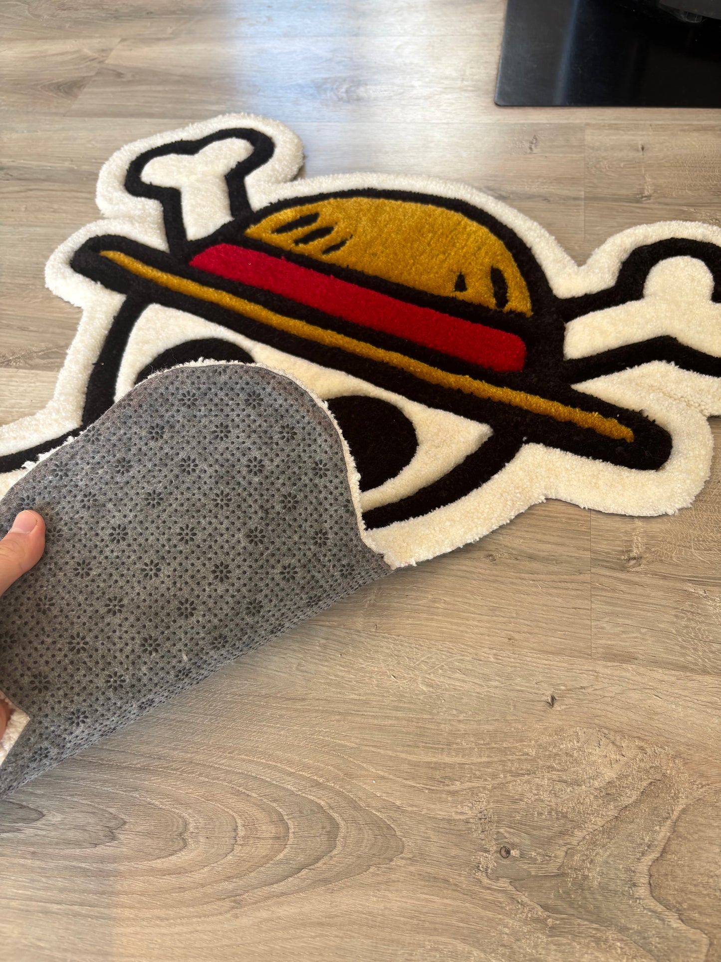 Tapis One Piece/Tête de mort (100% fait main) 70x70cm Tufting/Rug