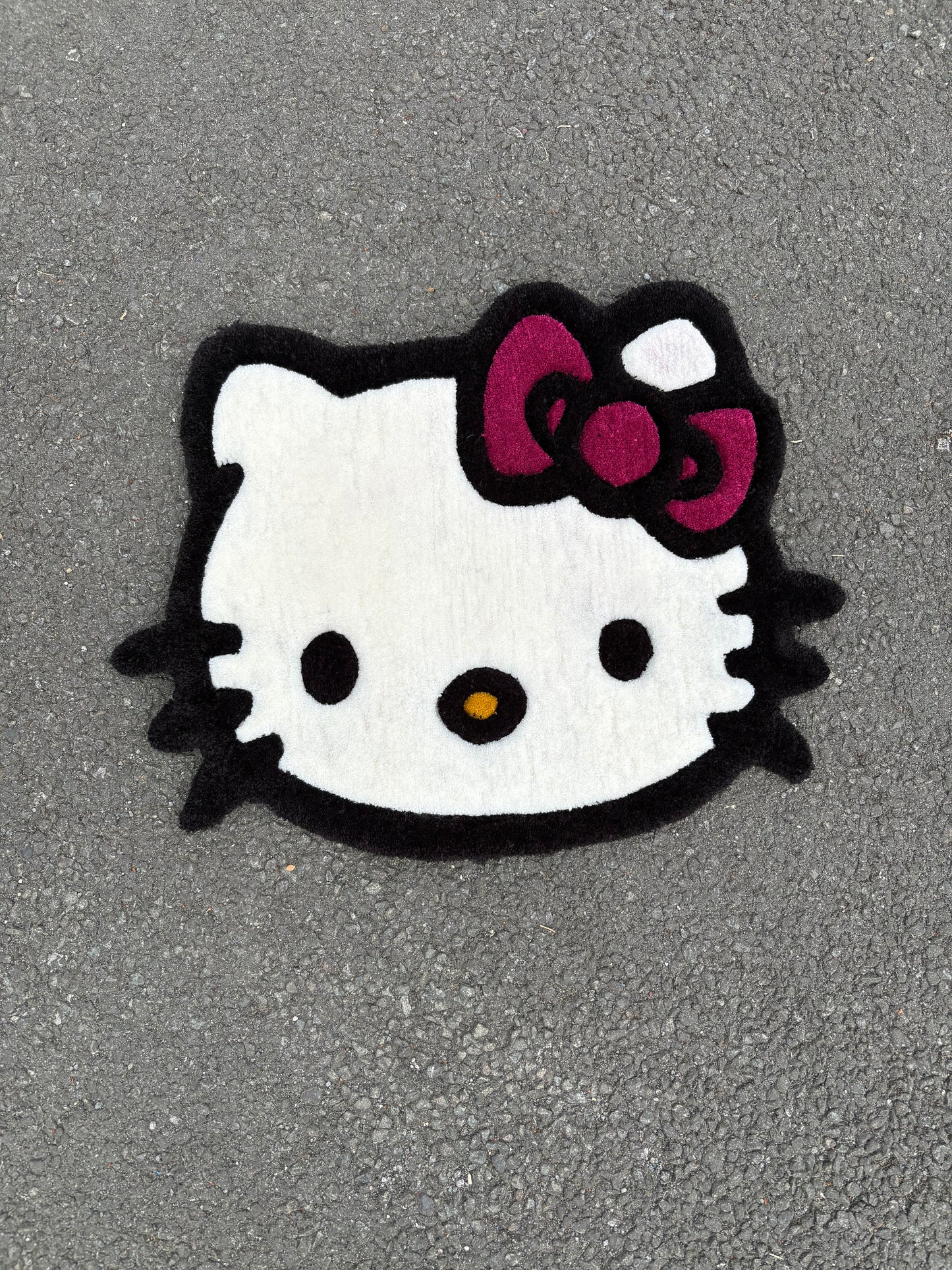 Tapis Hello Kitty (100% fait main) 65x50cm Tufting/Rug